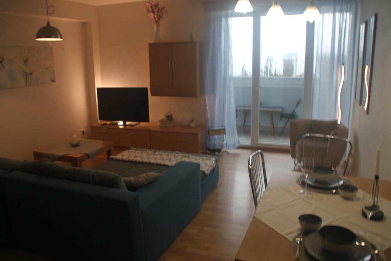 Jasmine Apartment - Free Parking - City Center - Skibus - Tatralandia 5Km Ліптовський Мікулаш Екстер'єр фото